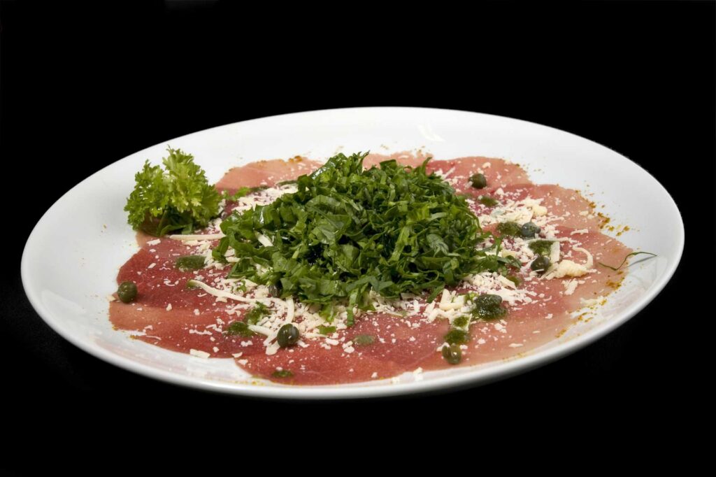Carpaccio Especial com Molho de Alcaparras pasta 143 7385f5d28a0e6daa578d4583d7d0c51a
